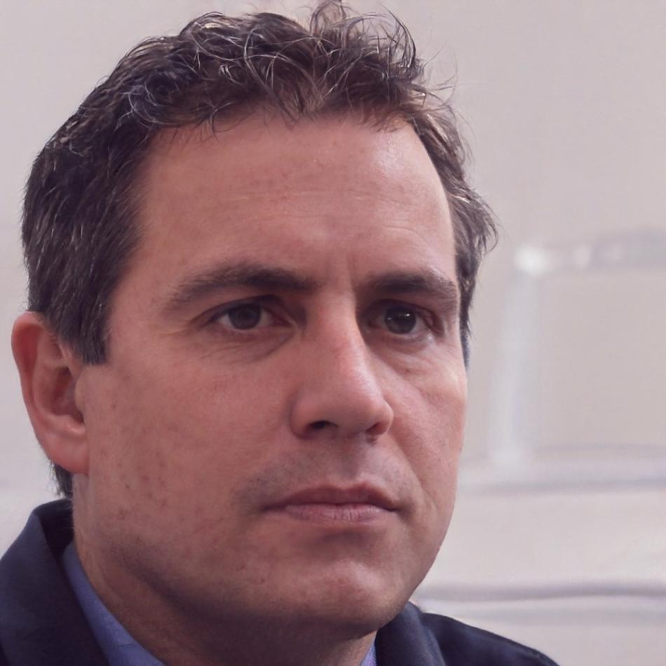 Retrato profesional de instructor senior